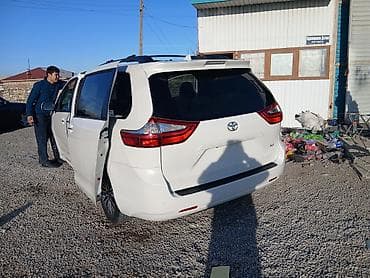 Транспорт: Toyota Sienna: 2020 г., Минивэн — 1