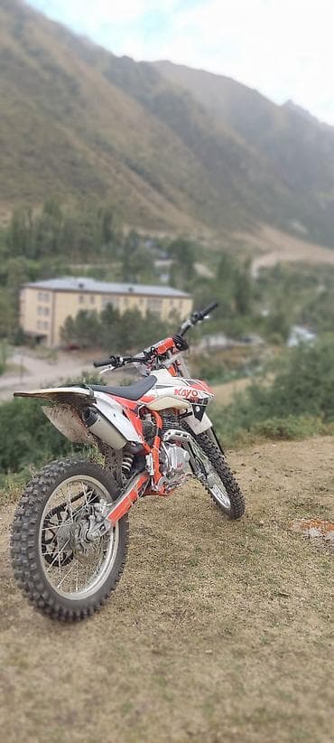 Транспорт: Эндуро 250 куб. см, Бензин — 3