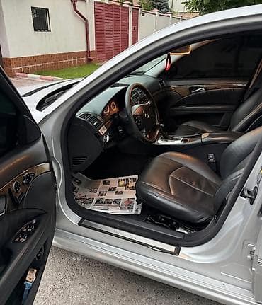 Mercedes-Benz E-Class: 2003 г., 5 л, Автомат, Бензин, Седан — 2