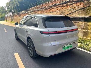 цены на электромобили в бишкеке: Lixiang L6: 2024 г., Внедорожник — 8