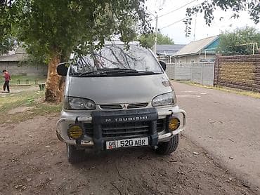 Mitsubishi Space Gear: 1995 г., 2.4 л, Автомат, Газ, Вэн/Минивэн — 1