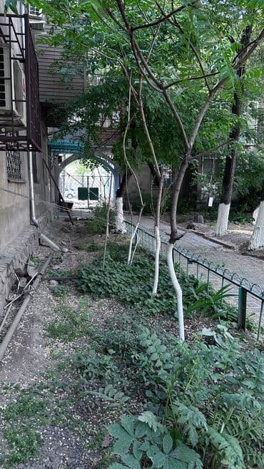 срочно продаётся 1 комнатная квартира в районе шлагбаум по улице кенсуйская 17 пересекает интергельпо: 2 комнаты, 40 м², Хрущевка, 3 этаж, Старый ремонт — 7