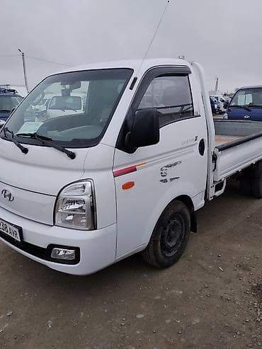 b class: Легкий грузовик, Hyundai, Стандарт, До 1 т — 3