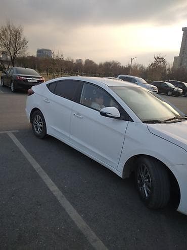 Продажа авто: Hyundai Avante: 2019 г., 1.6 л, Автомат, Бензин, Седан — 3