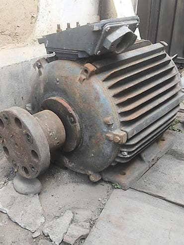 Центробежный насосный агрегат с электродвигателем Состав: -