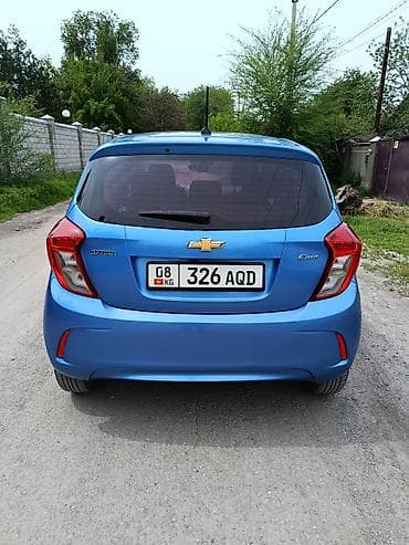 шевроле трекер: Chevrolet Spark: 2017 г., 1 л, Автомат, Бензин, Хэтчбэк — 4