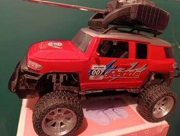 Продаю детскую пультовую машинку. Она новая управляется дистанционно at lalafo.kg Продаю детскую пультовую машинку. Она новая управляется дистанционно