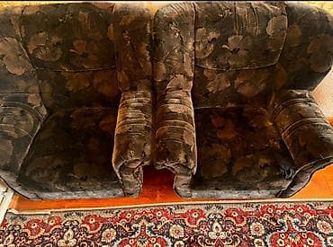 диван для одного: Прямой диван, Б/у — 2