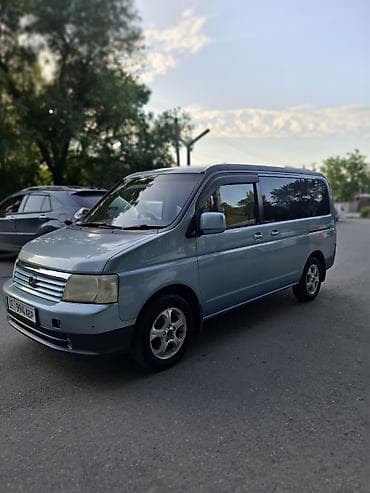заводском: Honda Stepwgn: 2002 г., 2 л, Минивэн — 3