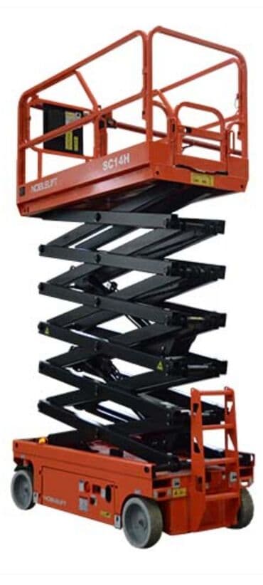 подьемный стол: Продаётся Ножничный погрузчик Неотъемлемый атрибут для высотных работ — 1