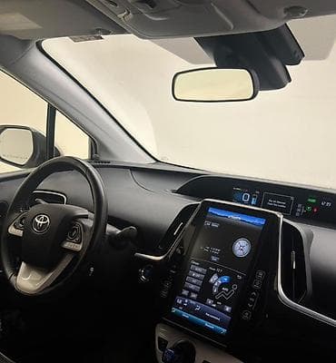 сп: Toyota Prius: 2018 г., 1.8 л, Вариатор, Гибрид, Хэтчбэк — 6