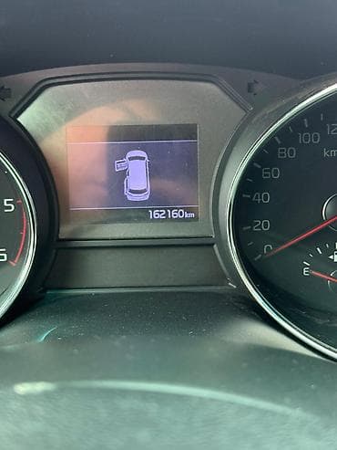 mini ev: Kia Carnival: 2019 г., Автомат, Минивэн — 7