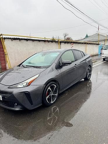 зарядка на приус: Toyota Prius: 2020 г., 1.8 л, Автомат, Гибрид, Лифтбек — 1