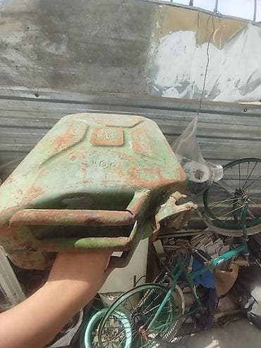 канистор: Канистра 10 л — 2