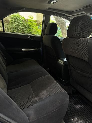 Toyota Camry: 2004 г., 2.4 л, Автомат, Бензин, Седан — 8