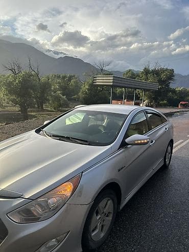 imac 2011: Hyundai Sonata: 2013 г., Гибрид, Седан — 2
