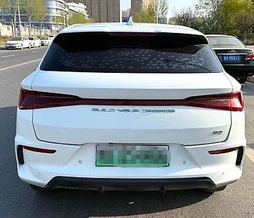 BYD E2: 2021 г., Электромобиль, Хэтчбэк