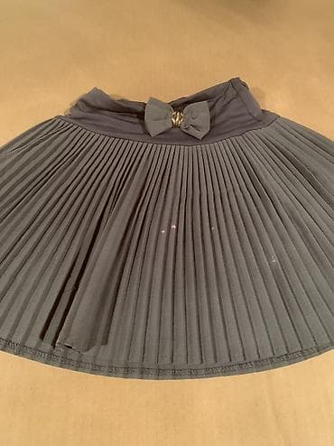 приму в дар детские вещи: Отдаю домашние детские вещи на 2 года, обувь детскую 19 размер — 4