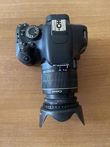 Продаётся зеркальная камера Canon EOS 600D с комплектным объективом
