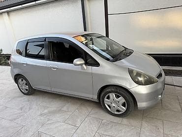 corona premio: Honda Fit: 2002 г., 1.3 л, Бензин — 4