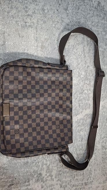 Барсетки: Барсетка, Louis Vuitton, Застежка на магните, Оригинал, Б/у — 1