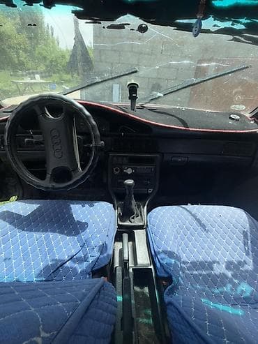 салон гольф 4: Audi 100: 1988 г., 2 л, Механика, Бензин, Седан — 3