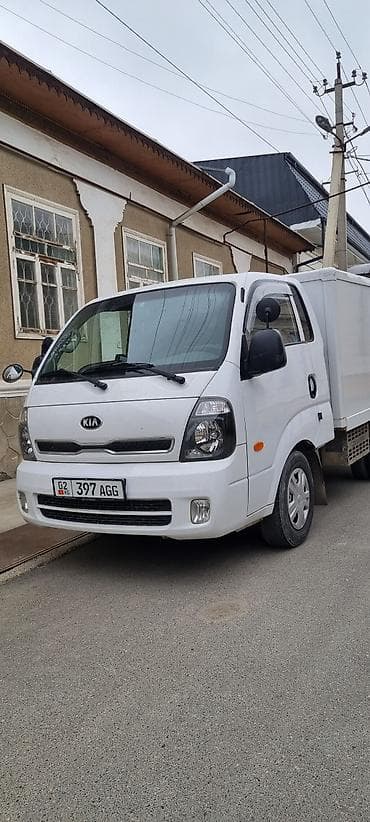 prius 2012: Легкий грузовик, Kia, Стандарт, 2 т, Б/у — 2