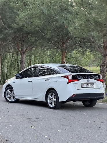 e2 byd: Toyota Prius: 2019 г., 1.8 л, Автомат, Гибрид, Хэтчбэк — 4