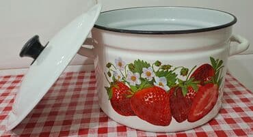 сколько стоят уточки: Белочка 100 с. Кастрюля российская эмалированная, с двойным покрытием — 1