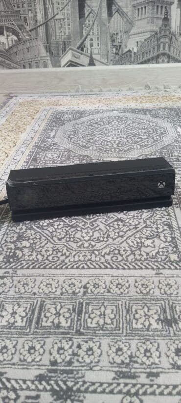 Xbox One: Продаёт XBOX ONE +KINECT состояние нормальное. память на :500гб — 1