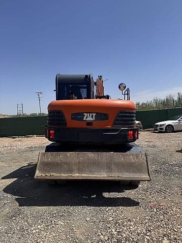 s4 2 2: Экскаватор, Колесный — 4