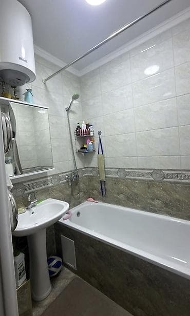суворова: 3 комнаты, 64 м², 106 серия, 2 этаж, Евроремонт — 10