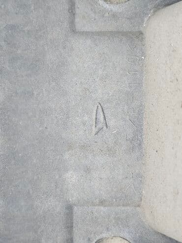 брызговики газ 53: Бампер Передний Daihatsu, Б/у, Оригинал — 11