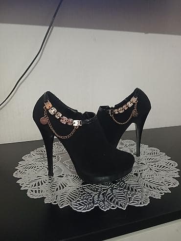 Ботинки и ботильоны: Черные женские туфли-ботильоны на высой шпильке.бренд София. - — 1