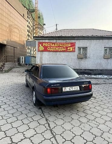 4 тешик: Audi 100: 1993 г., 2.6 л, Кол менен иштөөчү, Бензин, Седан — 1