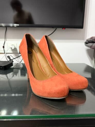 женские брендовые туфли недорого: Продаю женские туфли новые ни разу не носились замшевые,подошва тоже — 3