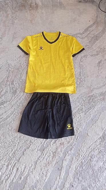 форма реал мадрид: Мужской спортивный костюм, M, Новый, цвет - Желтый, Самовывоз — 1