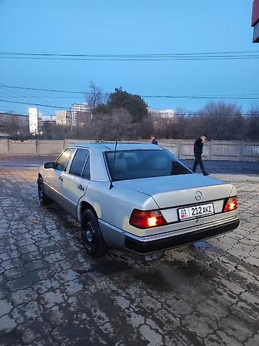 мерс 211 3 2: Mercedes-Benz W124: 1991 г., 2.6 л, Механика, Бензин, Седан — 3