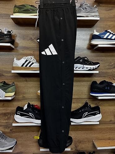 samsung a31s: Легкие спортивные брюки adidas - Прямой крой с манжетами-резинками — 2