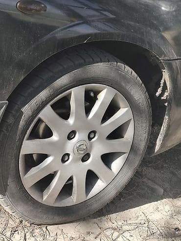 ravon spark: Nissan Almera Classic: 2004 г., Седан — 3