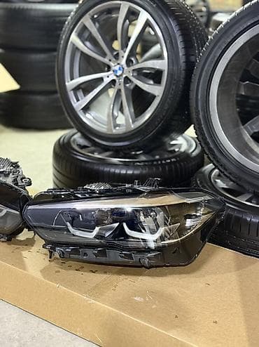 Комплект передних фар BMW 2022 г., Оригинал