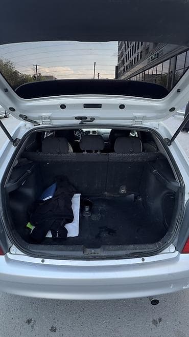 mini kooper: Mazda 323: 2001 г., 1.6 л, Ручные, Бензин, Хэтчбэк — 6