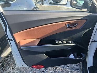 кия 2020: Ssangyong Tivoli: 2018 г., 1.6 л, Автомат, Бензин, Кроссовер — 8