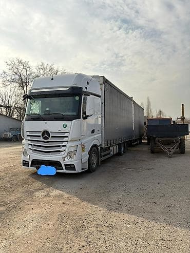 Тягач, Mercedes-Benz, 2016 г., Тентованный