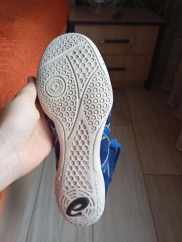 размер 39 обувь: Борцовки Asics, синие с жёлтыми акцентами. - Назначение: спортивная — 2