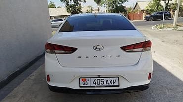 Hyundai Sonata: 2022 г., Автомат, Бензин, Седан — 4