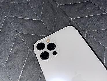 iphone китайский: Apple iPhone с тройной камерой Pro‑класса, цвет серебристый/белый — 4