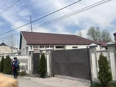 Продается просторный дом с полностью обустроенными жилыми помещениями