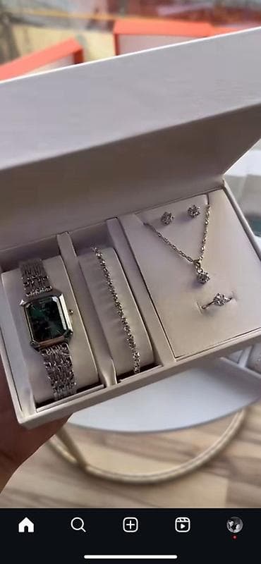 платия женский: Набор женских аксессуаров в подарочной коробке. Состав набора: - — 1