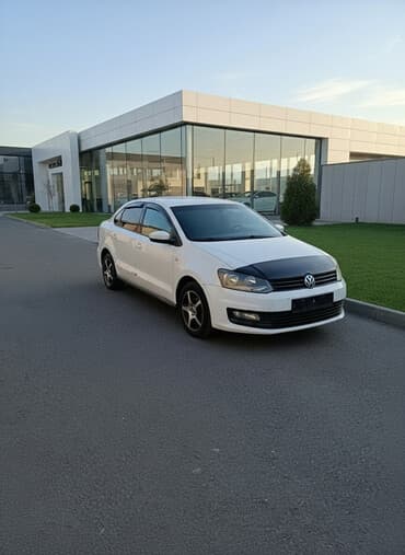 купить передний бампер на ауди 80 б4: Volkswagen Polo: 2017 г., 1.6 л, Автомат, Бензиновая, Седан — 1